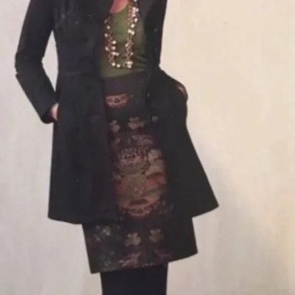 Cabi Tapestry Embroidered Design Pencil Skirt - Truly Gorgeous!! Size 6 - Picture 6 of 6